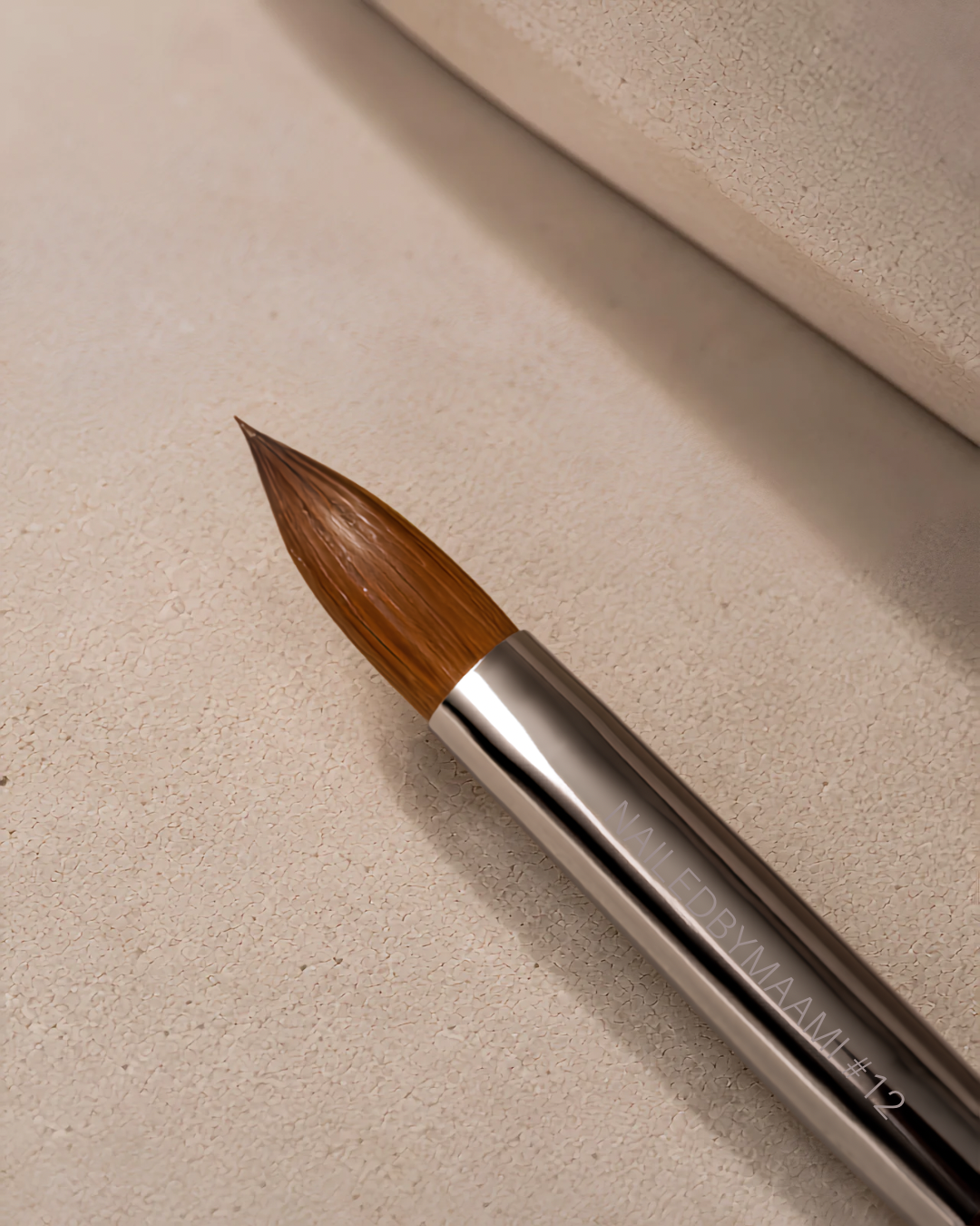 NBM 100% KOLINSKY ACRYLIC BRUSH